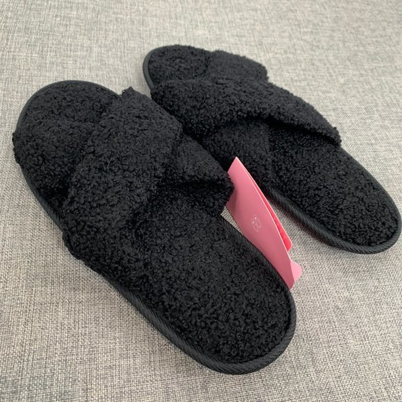 New! Docosy Fuzzy Slippers Black Comfy Crisscross House Shoes Memory Foam 38/39 - Picture 2 of 7